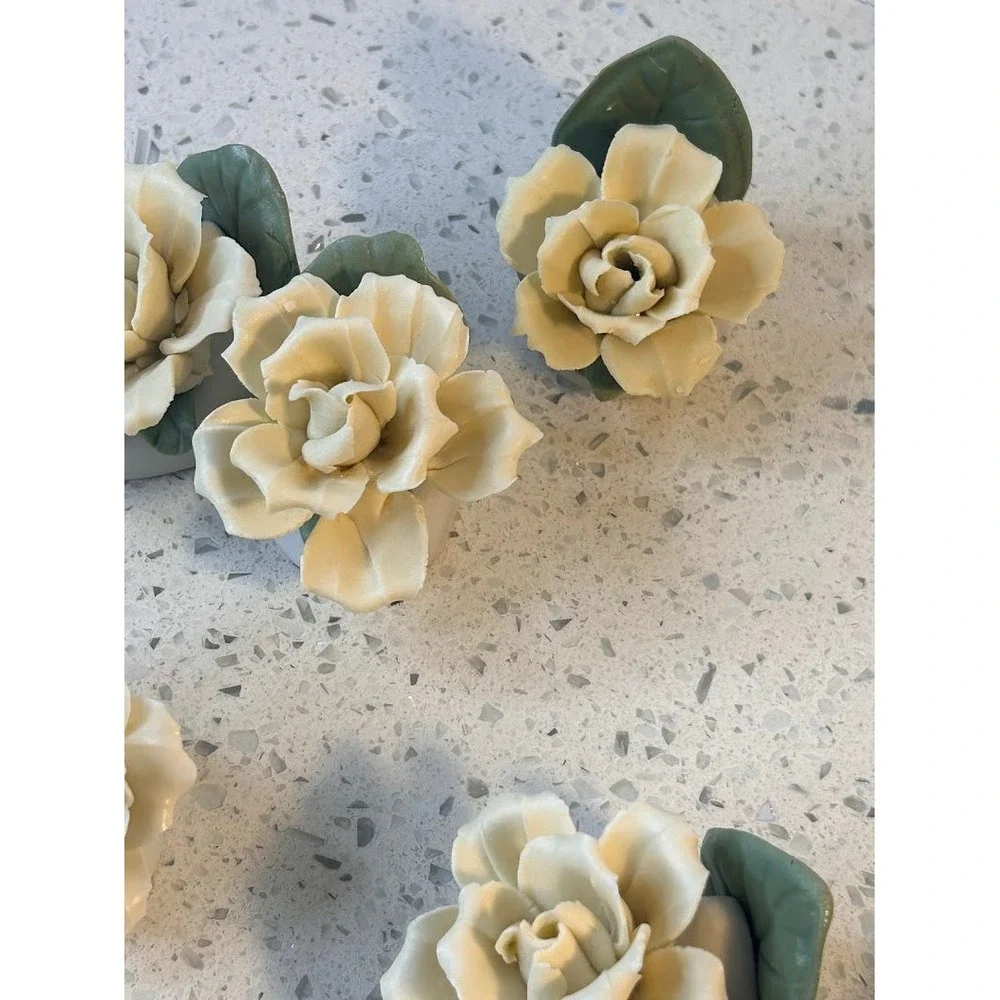 Set of 20 Vitge.Porcelain Flower Wedding Table Card Holders Lavender Cream Roses